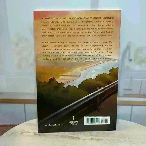 The Tuttle twins book - Picture 2 of 3